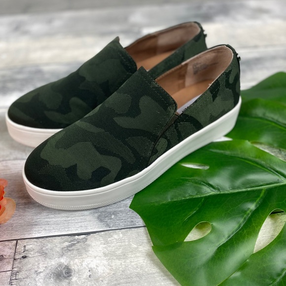 Steve Madden Camo camouflage platform shoes - Picture 6 of 7